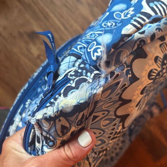Vera Bradley Blue and White Floral Backpack - Picture 7 of 12